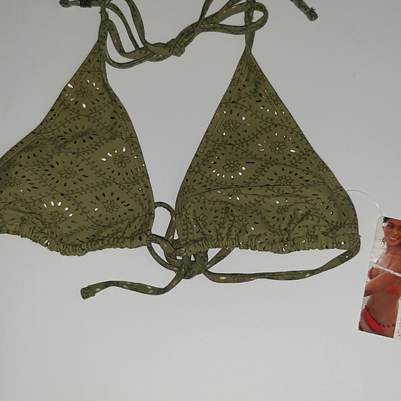 2 piece bikini - Picture 4 of 8